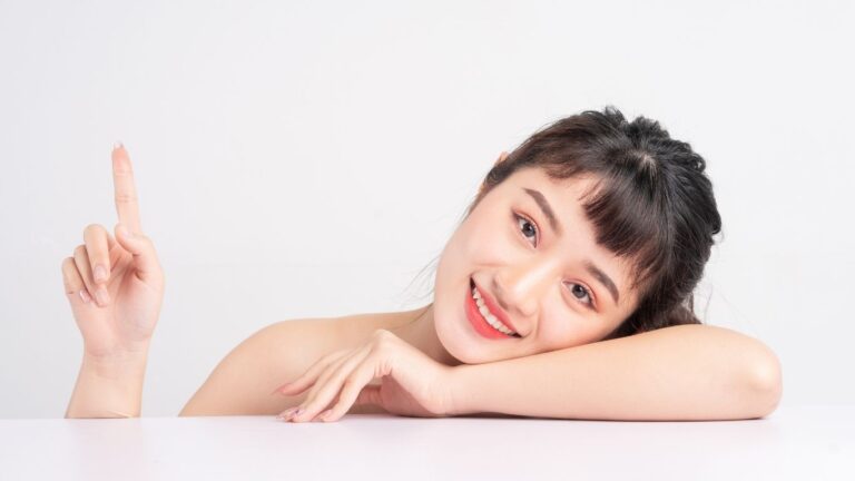 ฉันเลิกน้ำตาล 21 วัน — ผิวของฉันเปลี่ยนไปอย่างน่าตกใจ